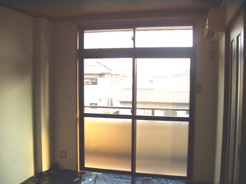 Living and room. Japanese-style room Air-conditioned
