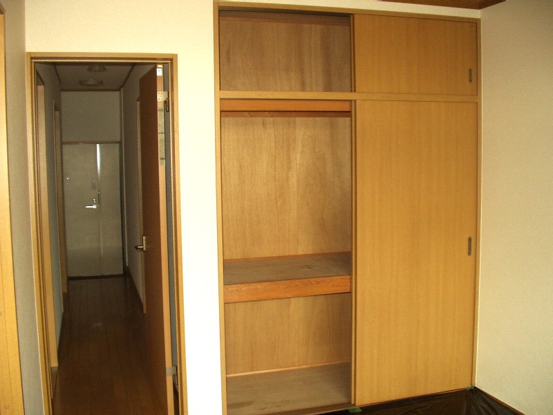 Receipt. Japanese-style room With closet