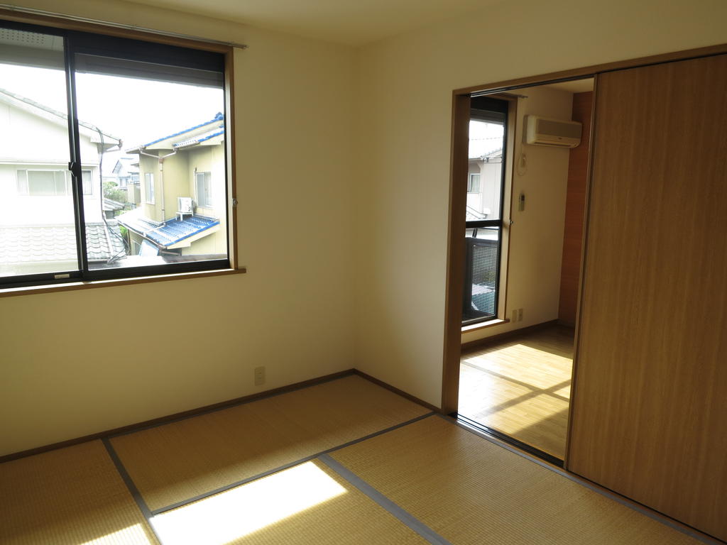 Other room space. 6 Pledge Japanese-style room