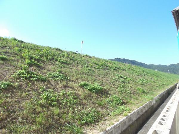 Other Environmental Photo. Ashida landscape as seen from 1m Hiroen on to the bank