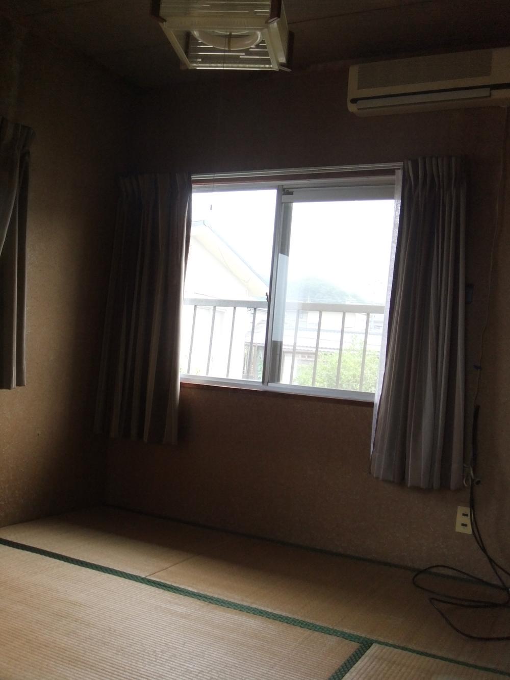 Non-living room. Second floor Japanese-style room 4.5 Pledge