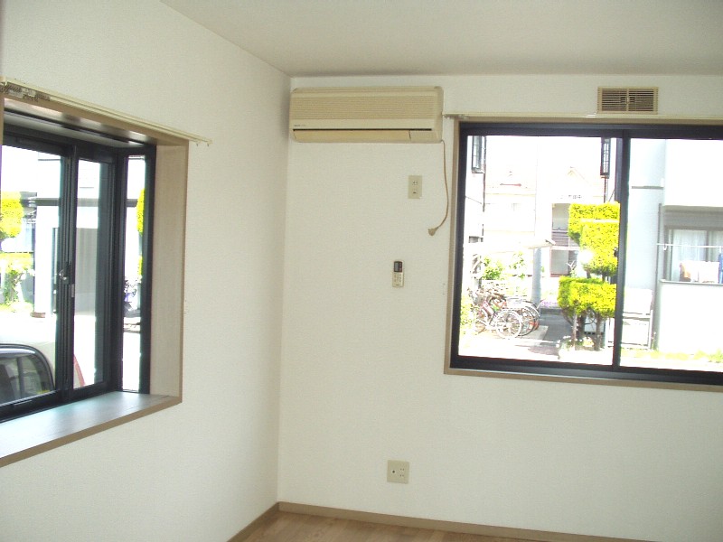 Living and room. LDK Air-conditioned