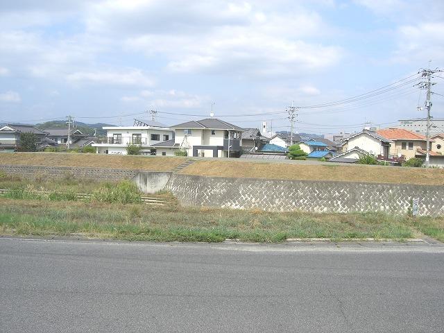 View photos from the local
