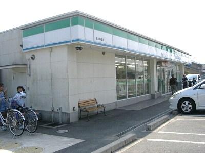 Convenience store. 4702m to FamilyMart Fukuyama Tsubo shop