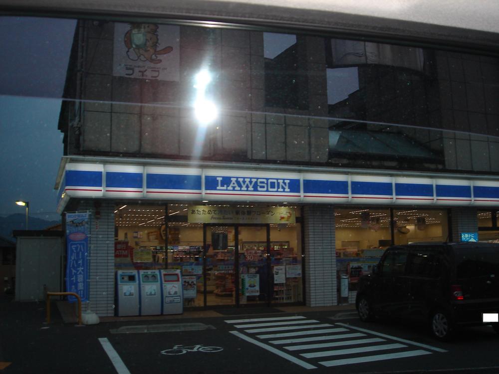 Convenience store. 500m to Lawson Fukuyama Senda-cho, three-chome
