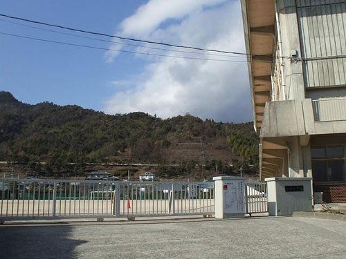 Junior high school. Hatsukaichi until municipal Ono Junior High School 371m