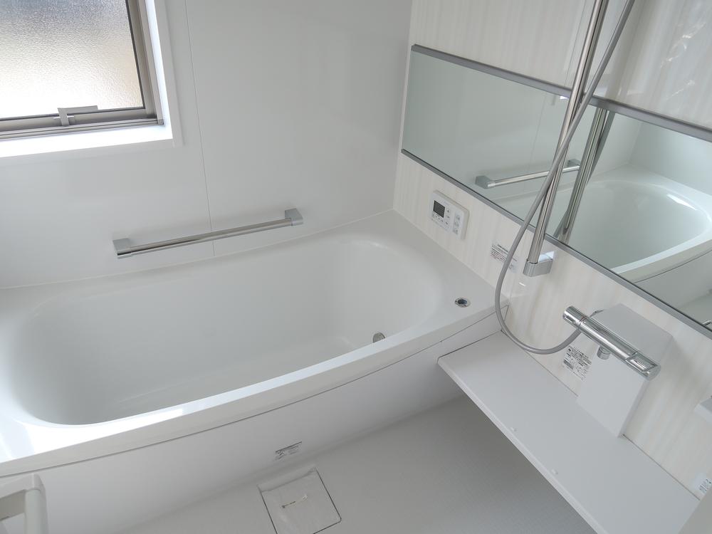 Bathroom. Indoor site (November 2013) Shooting