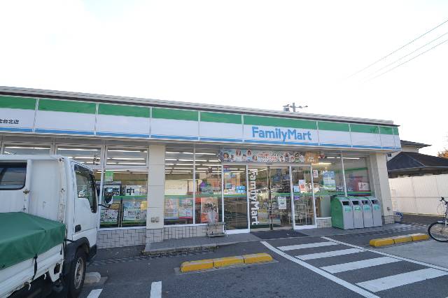 Convenience store. 517m to Family Mart (convenience store)