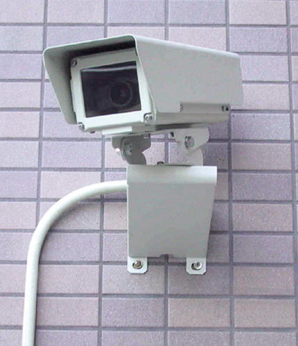 Security.  [Surveillance camera] In order to quickly perceive a suspicious person of intrusion, In the common area has set up a monitoring camera (with video recording). (Same specifications)