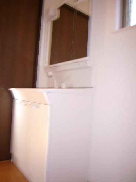 Same specifications photos (Other introspection). Same specifications