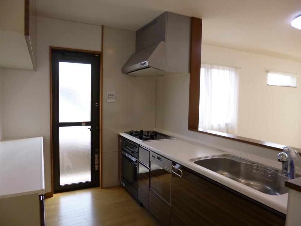 Kitchen. (October 2013) Shooting