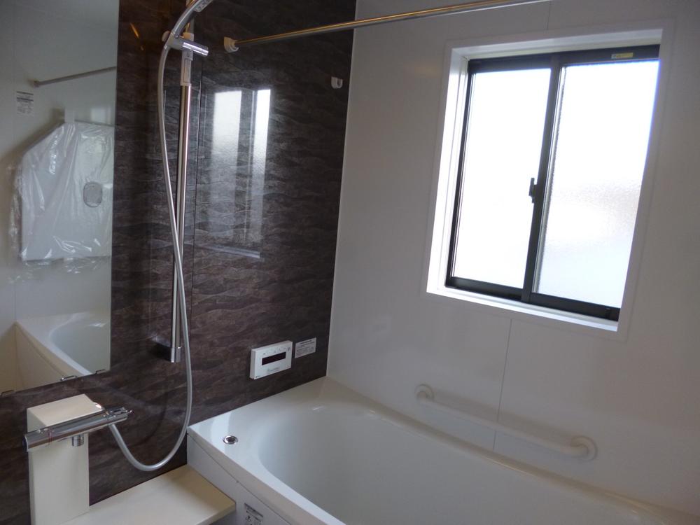 Bathroom. (October 2013) Shooting