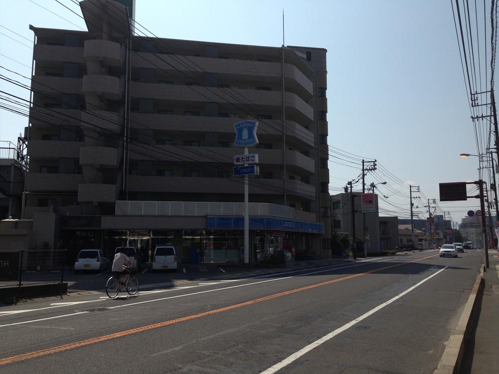 Convenience store. Lawson procurement of 659m the middle of the night to Hiroshima Minori shop here