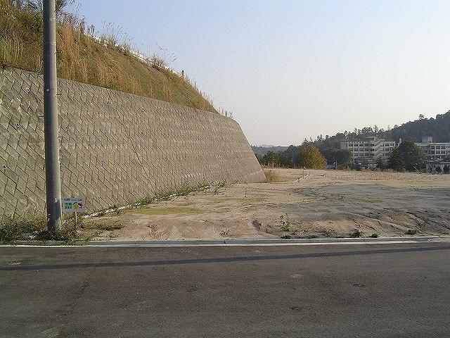 Local appearance photo. Local (11 May 2013) Shooting