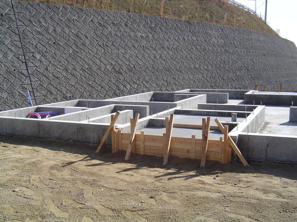 Local appearance photo. Local (12 May 2013) Shooting