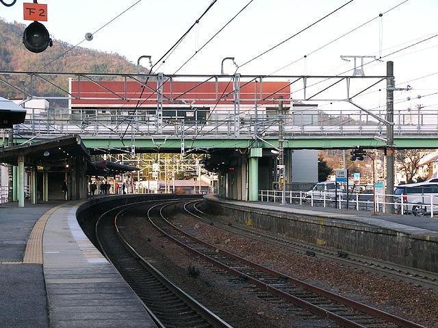 station. 450m until Hachihonmatsu