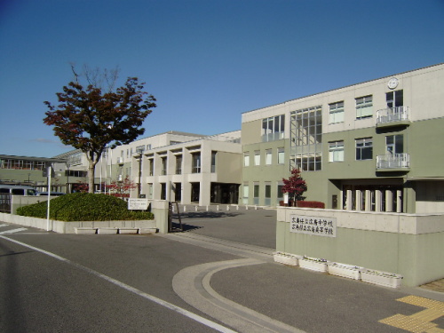 Junior high school. 1312m to Hiroshima Prefectural Hiroshima junior high school (junior high school)