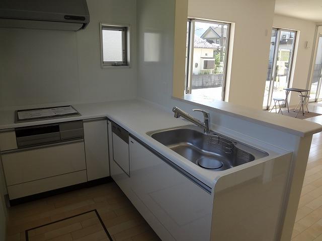 Kitchen. Local (July 2013) Shooting