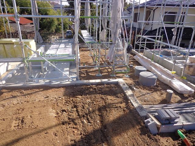 Local appearance photo. Local (12 May 2013) Shooting