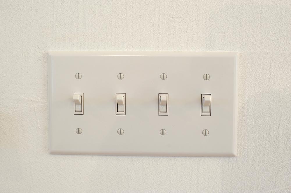 Other Equipment. <Same specifications Photos> Lighting of the switch is the American Type. To detail is the coordination of attention. 