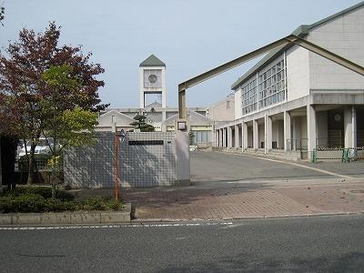 Junior high school. 1365m Higashi-Hiroshima City Museum of heights until the hill junior high school