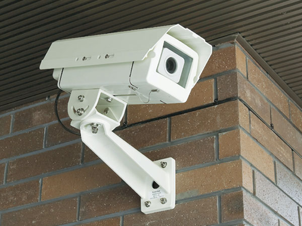 Security.  [Building outside the security camera] On-site is firmly check a suspicious person from the outside, We watch over the safety of residents. (Same specifications)
