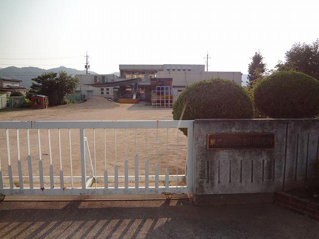 post office. 350m until Yoshikawa nursery