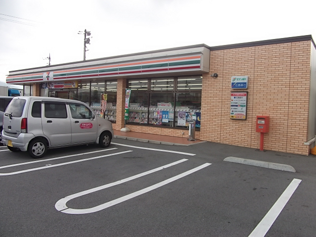 Convenience store. Seven-Eleven Higashi Hachihonmatsu Yonemitsu store up (convenience store) 1393m