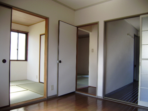 Living and room. Indoor YoshiSo!