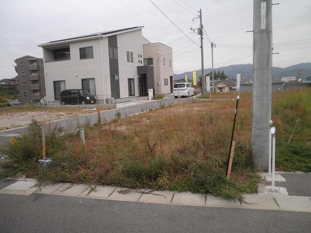 Local appearance photo. Local (10 May 2013) Shooting