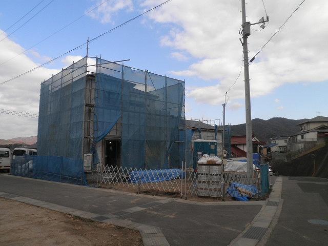 Local appearance photo. Local (12 May 2013) Shooting