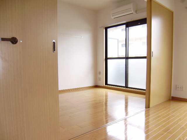 Other room space