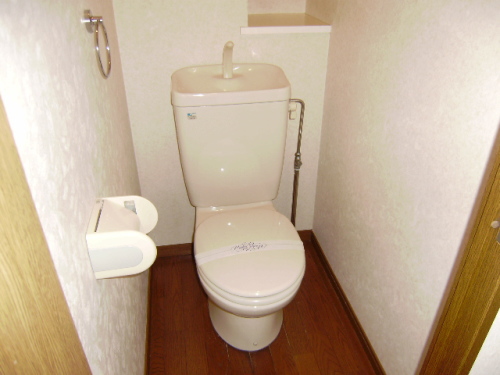 Toilet. Of course, bus ・ Restroom! !
