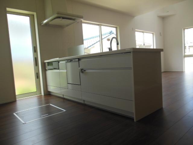 Kitchen. Indoor (June 2013) Shooting