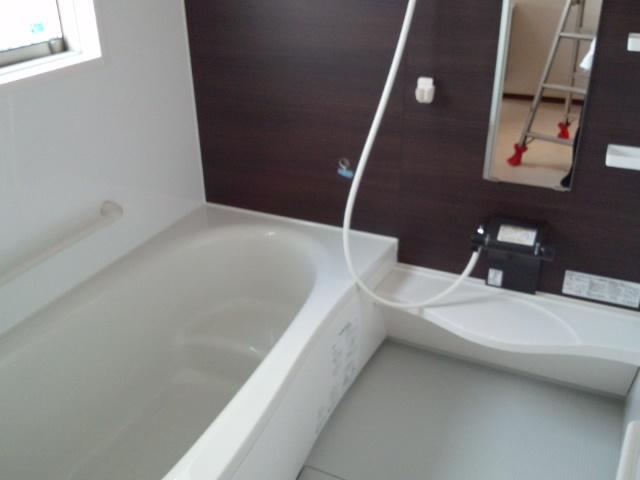 Bathroom. Indoor (11 May 2013) Shooting