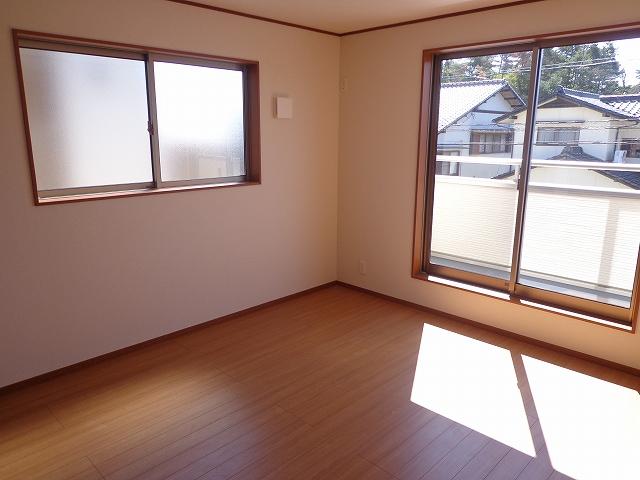 Non-living room. Indoor (10 May 2013) Shooting