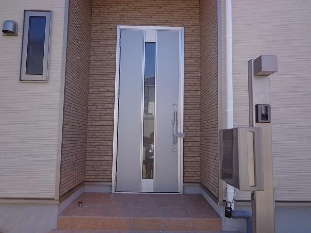 Entrance. Local (10 May 2013) Shooting