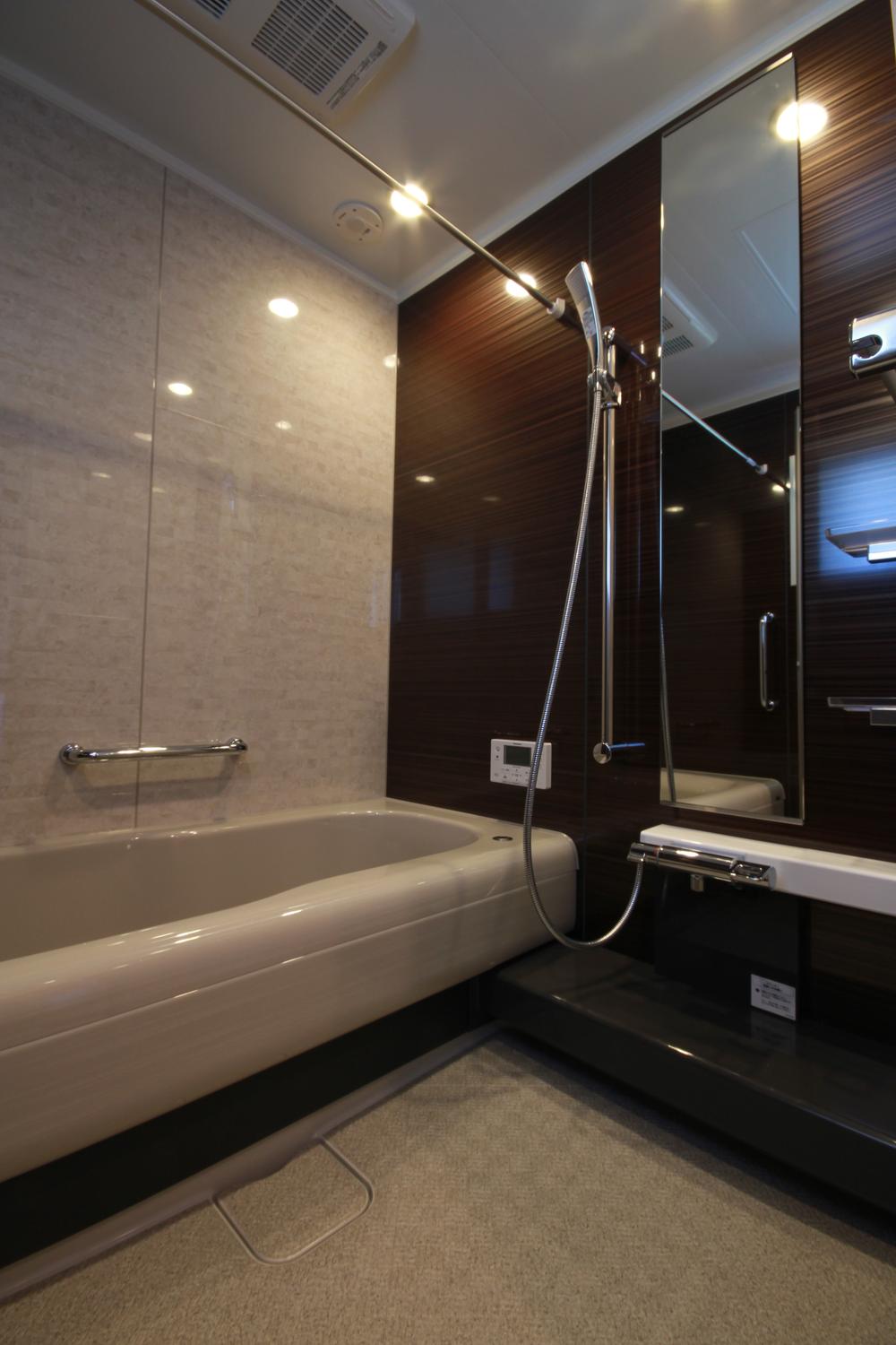 Same specifications photo (bathroom). Adopted YAMAHA made audio bus / Same specifications