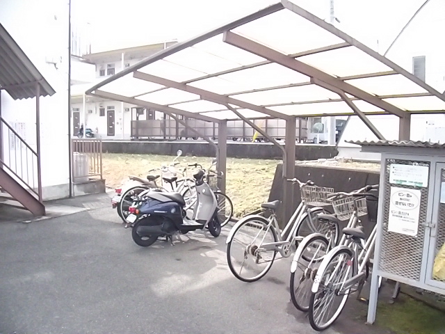 Other common areas. Bicycle parking is covered (^ - ^)
