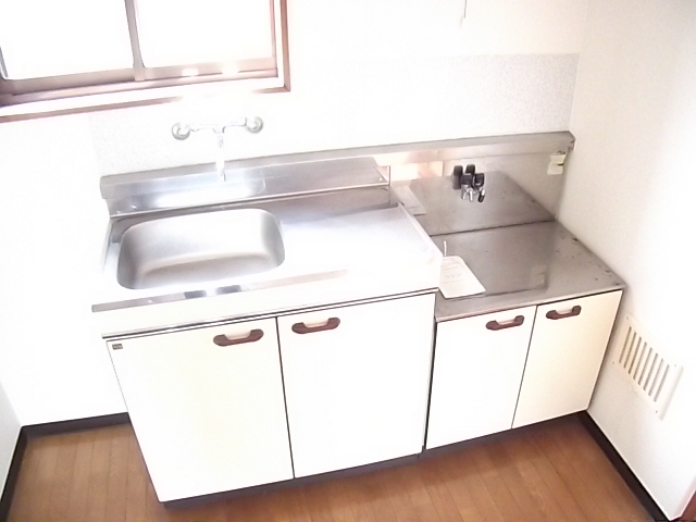 Kitchen. There are self-catering space (^ - ^)