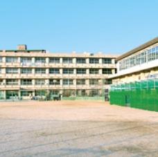 Junior high school. 1300m to Higashi-Hiroshima City Museum of Saijo Junior High School