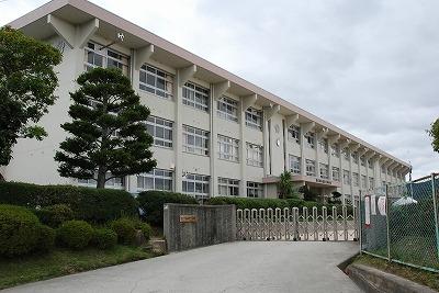 Primary school. Saijo to elementary school 1600m