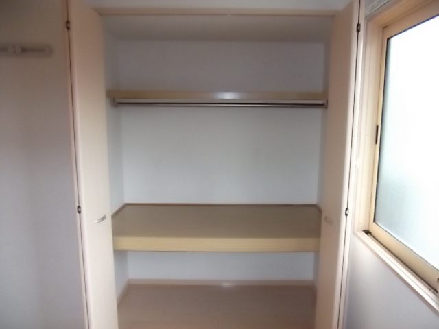 Receipt. Greater storage of each room, You Katazuki also room