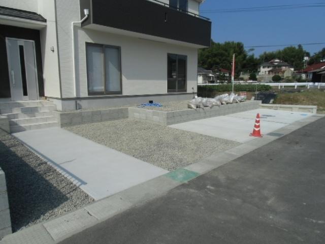 Local photos, including front road