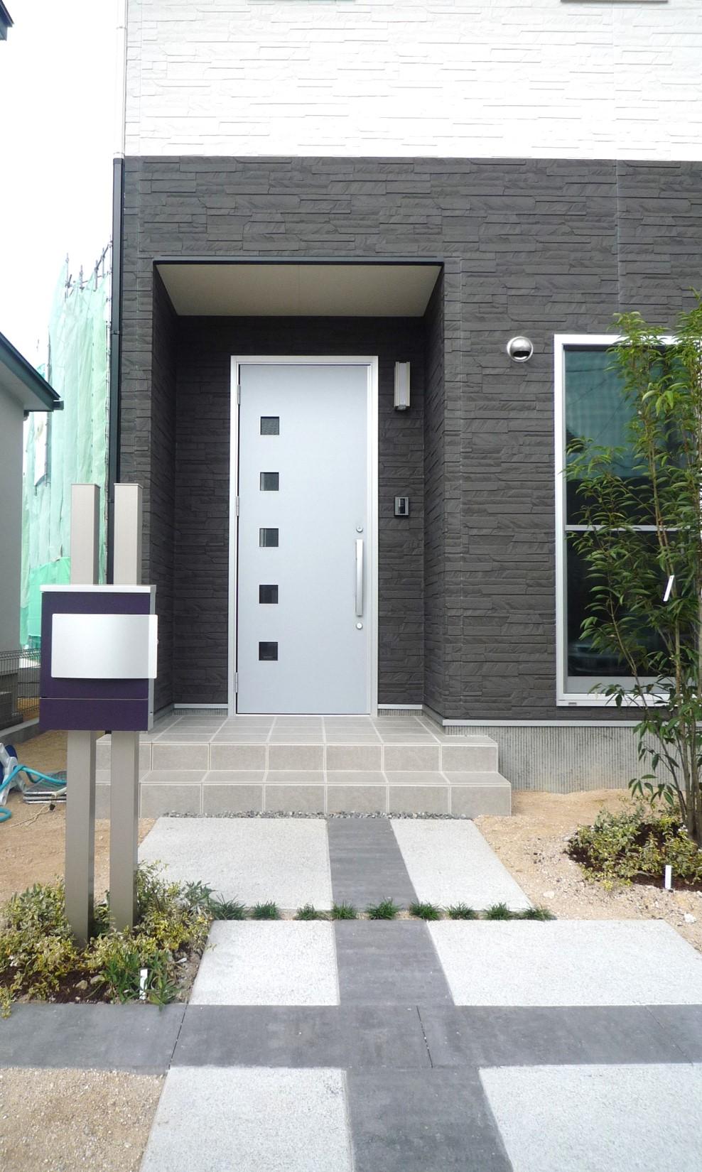 Entrance. Also approach to the door, It designed to suit your out of appearance. 