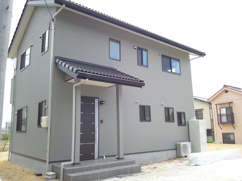 Local appearance photo. No. 1 destination