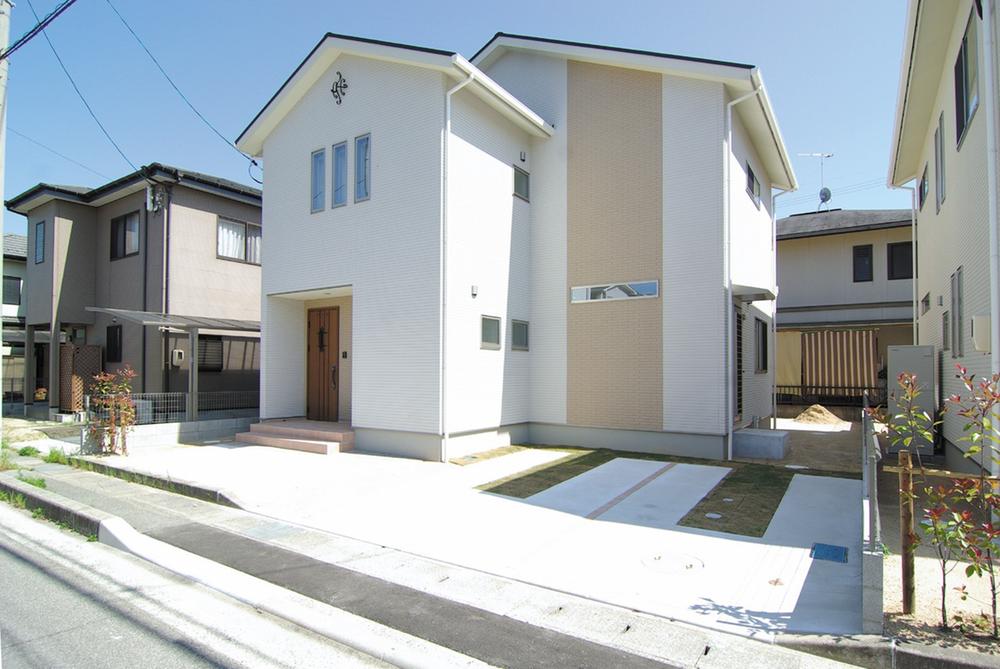 Local appearance photo. Local (May 2013) Shooting