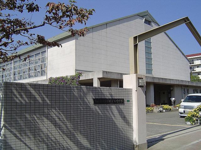 Junior high school. 1370m Higashi-Hiroshima City Museum of heights until the hill junior high school