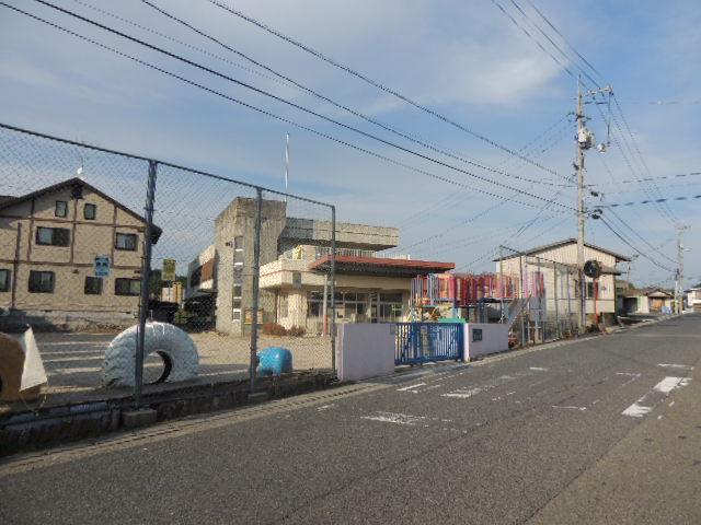 kindergarten ・ Nursery. Nursery in the 119m right next to the original nursery ・ Convenient