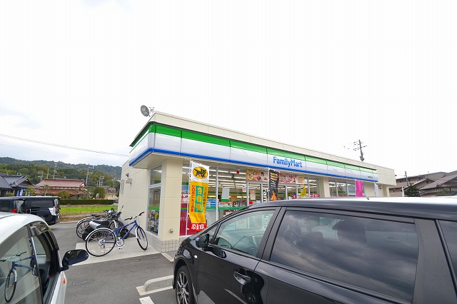 Convenience store. FamilyMart Saijo Machidaguchi store up (convenience store) 1036m